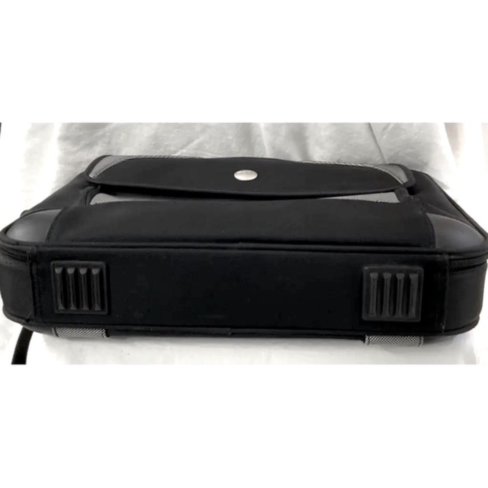 Dell Structured Nylon Computer Briefcase - image 6